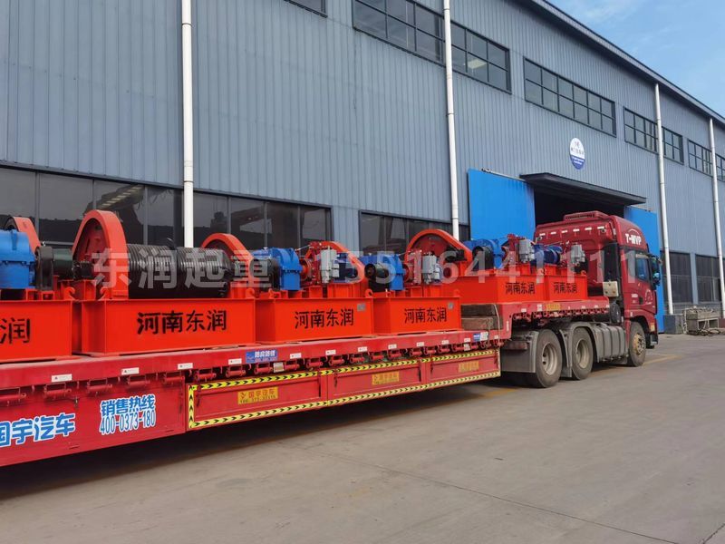 東北恒如水電站QP2x500kn雙吊點啟閉機發貨